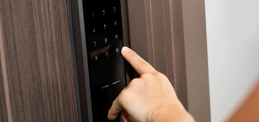 Smart Electric Locks Replacement Services in Tamiami